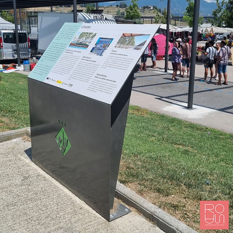 Faristol interpretatiu d'acer acabat pintat